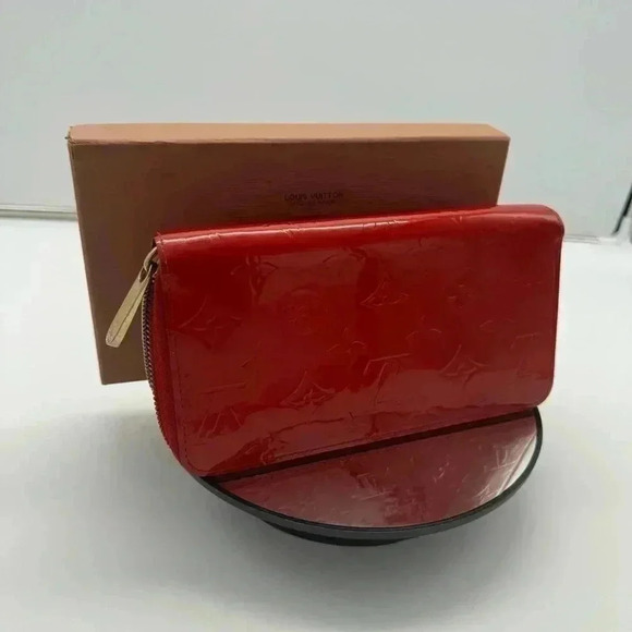 Zippy Wallet Vernis with 🆓 ENTRUPY COA - Picture 15 of 16